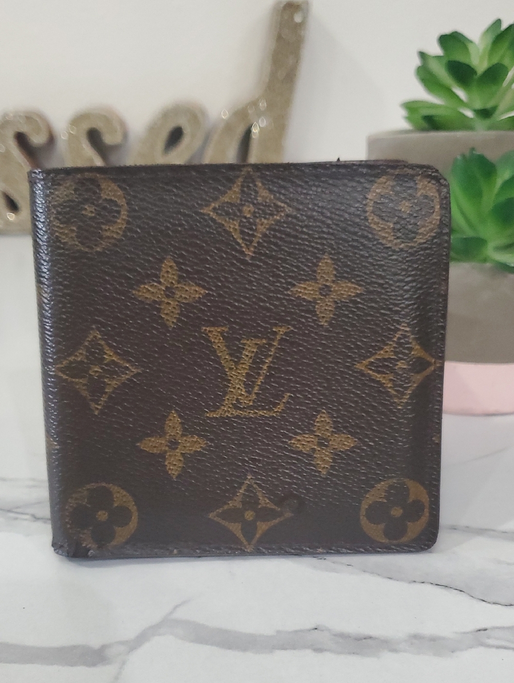 Louis Vuitton Monogram Vintage Bi-fold Mens Wallet🤎